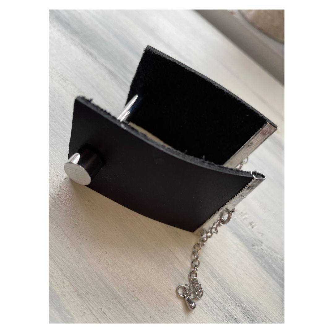 Chunky Leather Cuff Screw U Bracelet