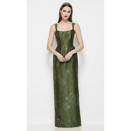 Alfred Sung Louise Sheath Gown | D900EGF