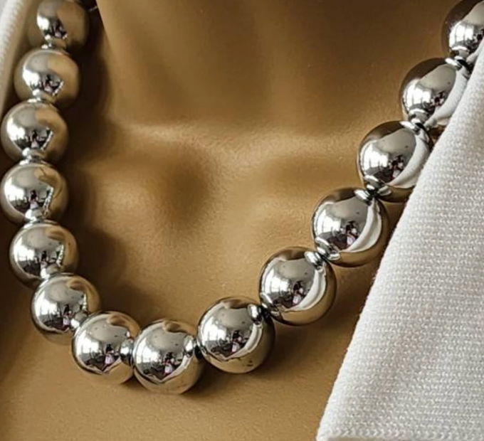 Barbara Ball Necklace - Silver