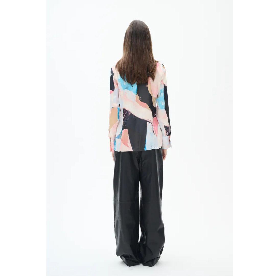 Valerie Button Up Shirt - Pale Pink Art