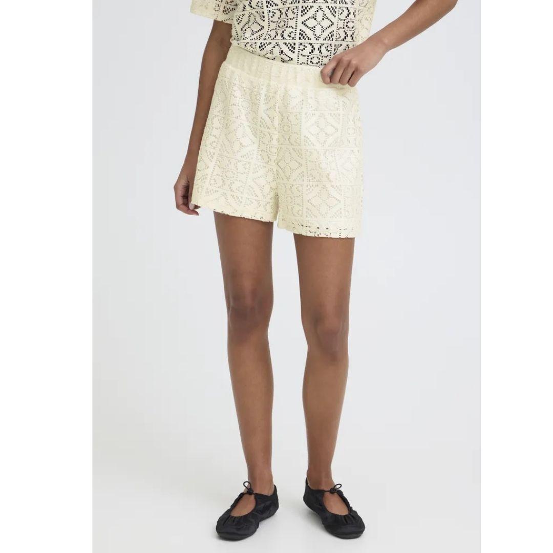 Naima Shorts - 20125461 - Cloud Dancer