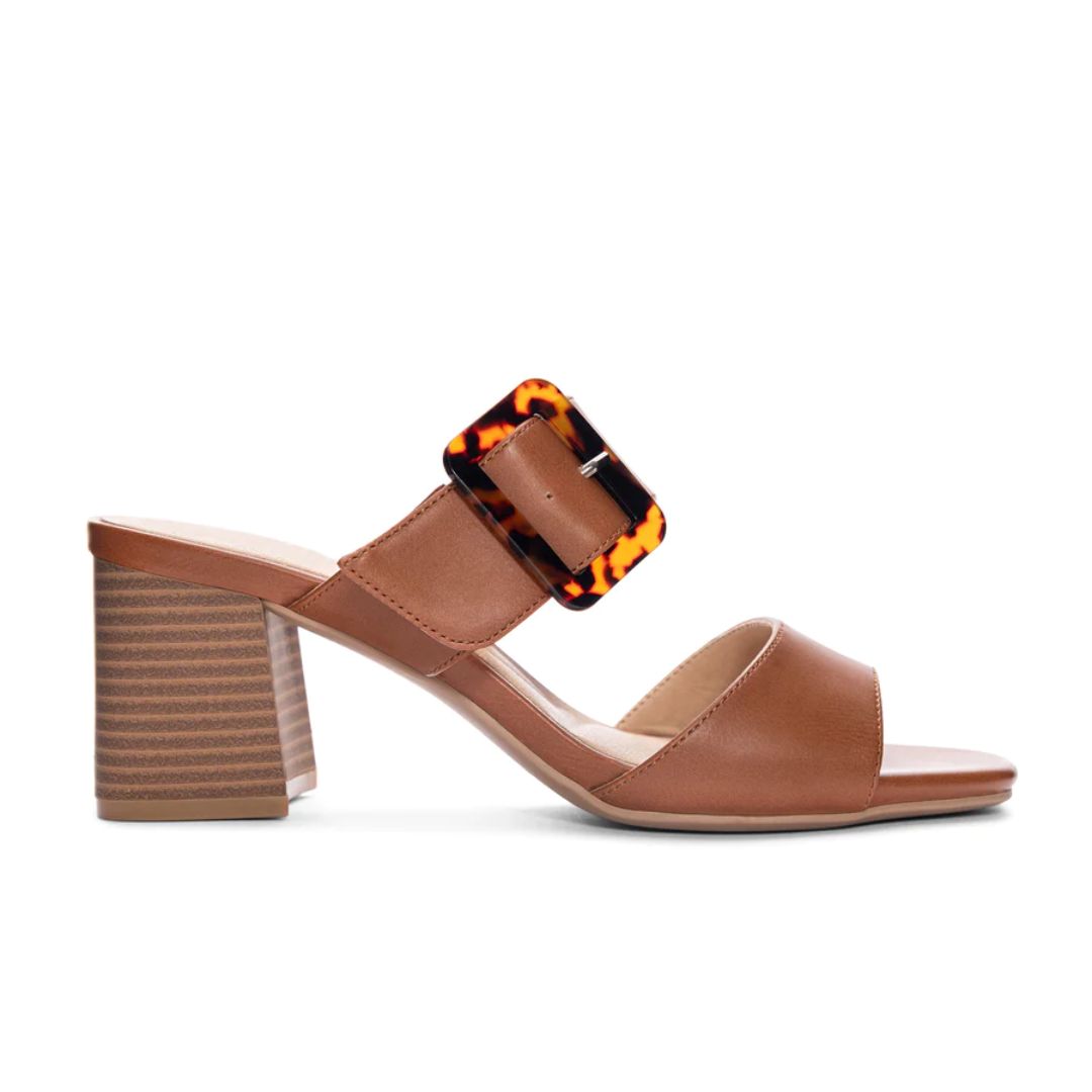 Briana Buckle Sandals - Smooth Tan