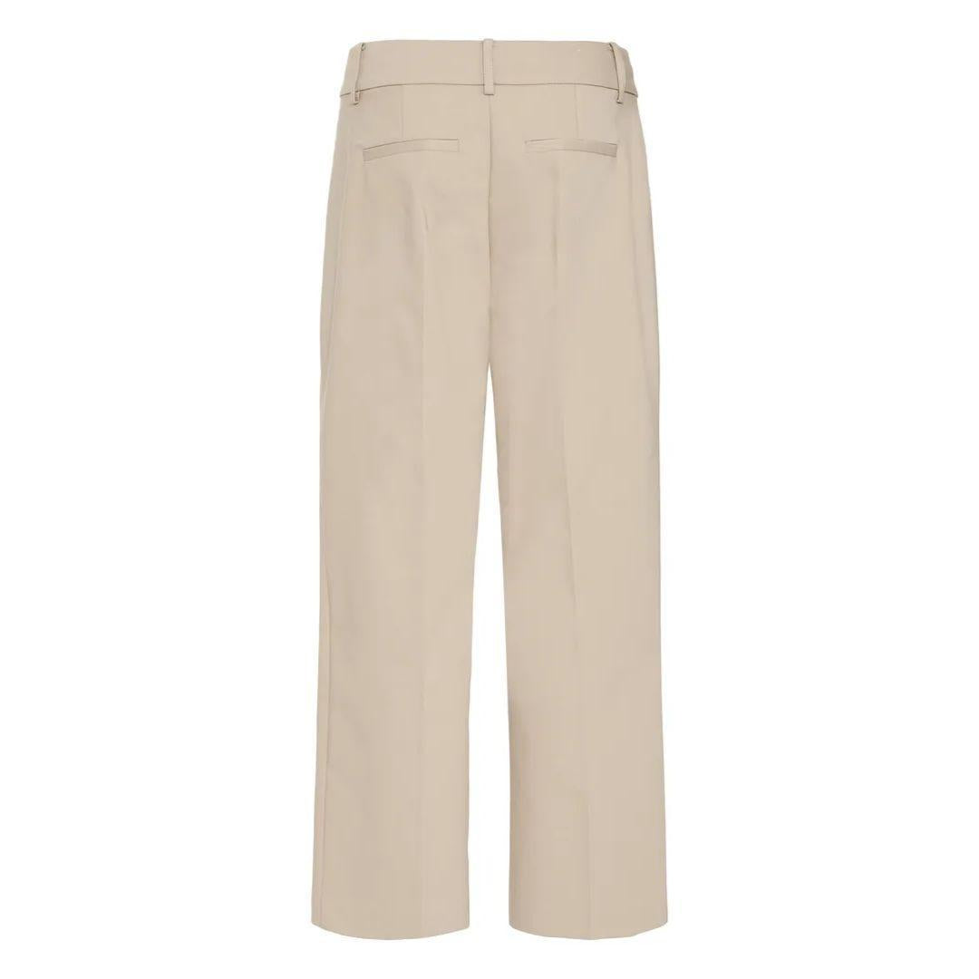 Vitae Tessa Pant - 20611919 - Savannah