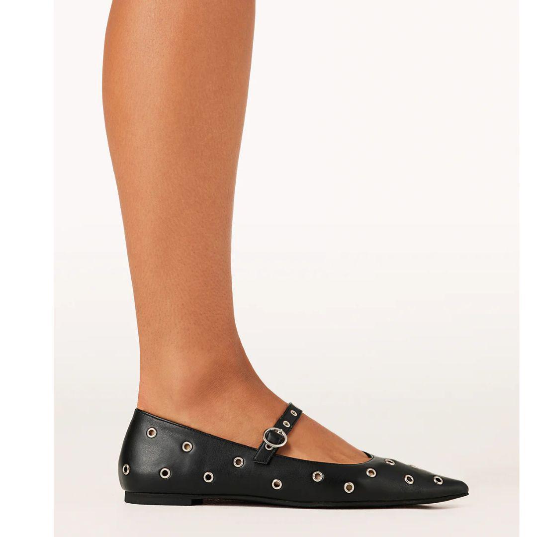 Hollis Flats - F573 - Black