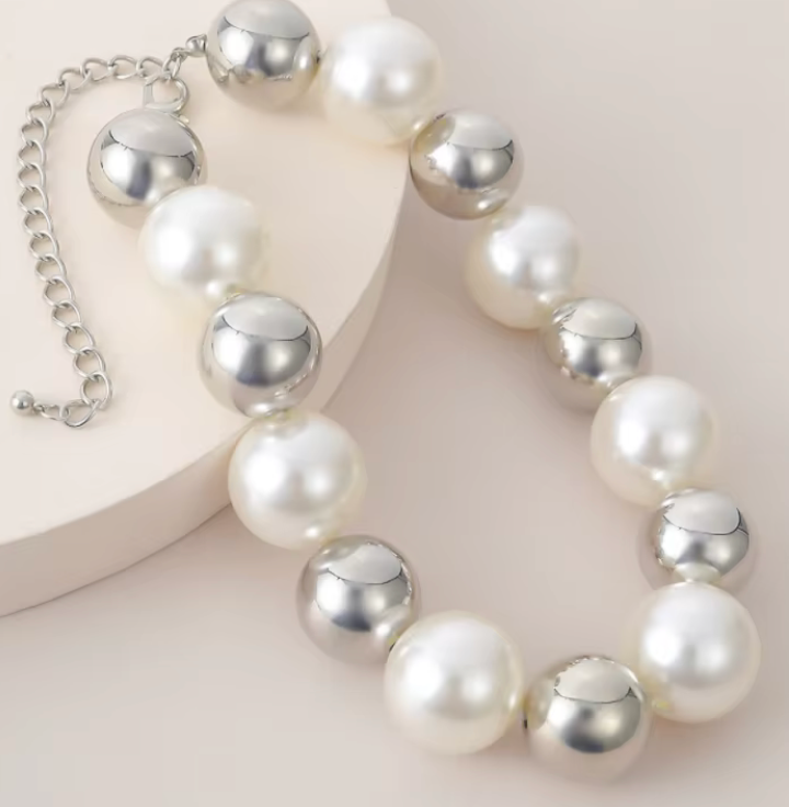 Barbara Ball Necklace - Silver