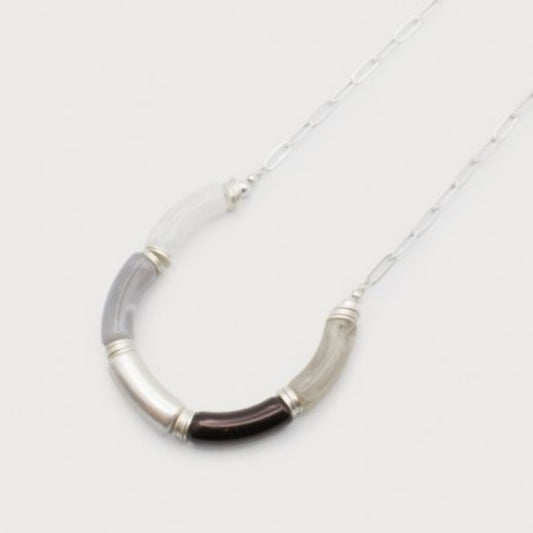 Links Necklace with Resin