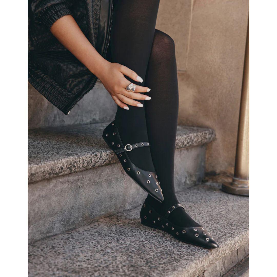 Hollis Flats - F573 - Black
